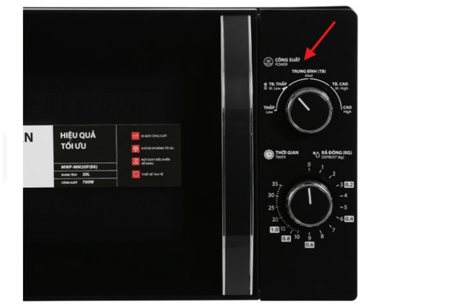 Lò vận hành với công suất tối đa 700W kết hợp 5 mức điều chỉnh