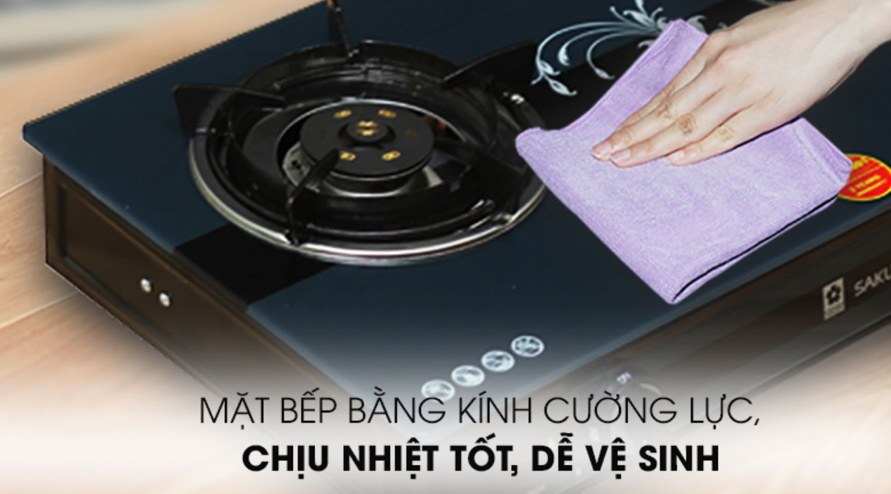 Mặt bếp sử dụng kính cường lực có khả năng chịu nhiệt tốt