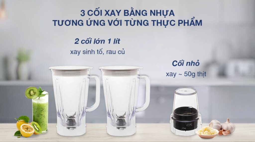 May duoc trang bi 3 coi xay bang nhua gom 2 coi lon va 1 coi nho