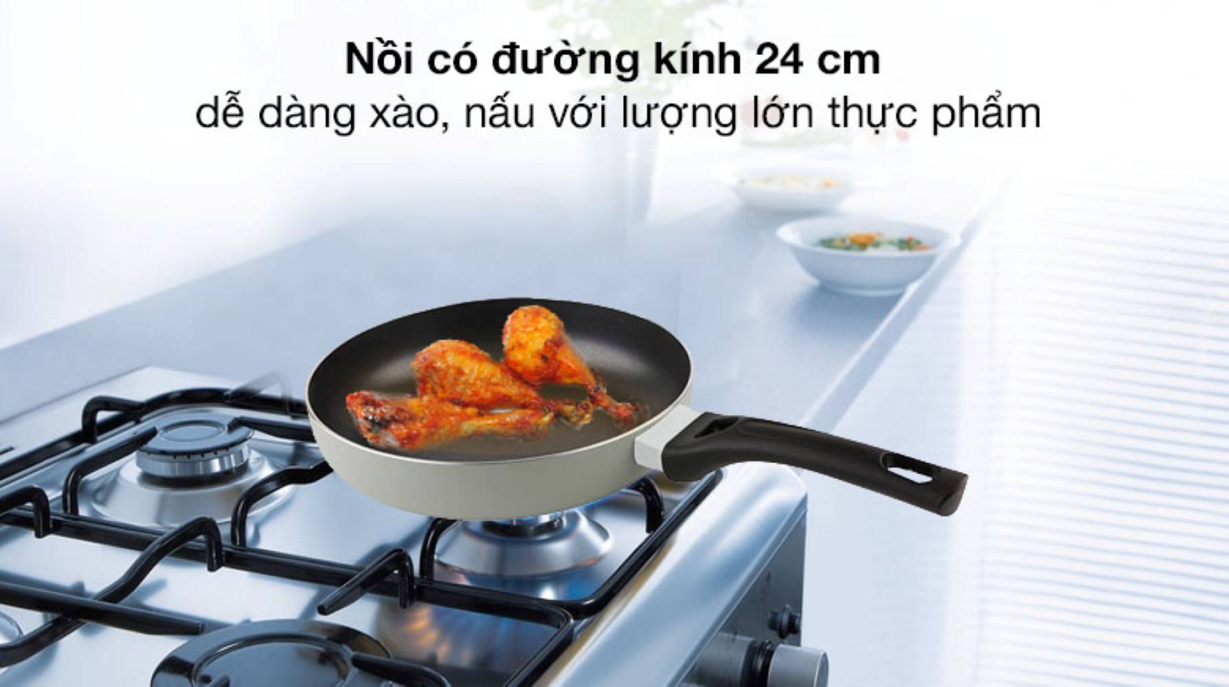 Với đường kính 24 cm và chiều cao thành 5 cm có kích thước vừa vặn