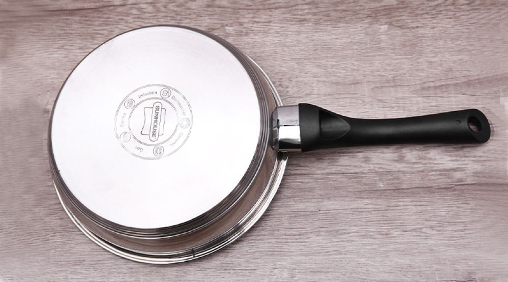 Cấu tạo 5 đáy, đáy Inox 430 dày 2.8 mm bắt từ tốt