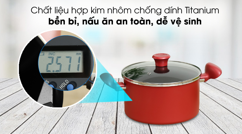Nồi nhôm chống dính nắp kính Tefal So Chef G1354595 22cm 2 Chất liệu hợp kim nhôm phủ chống dính Titanium bền bỉ