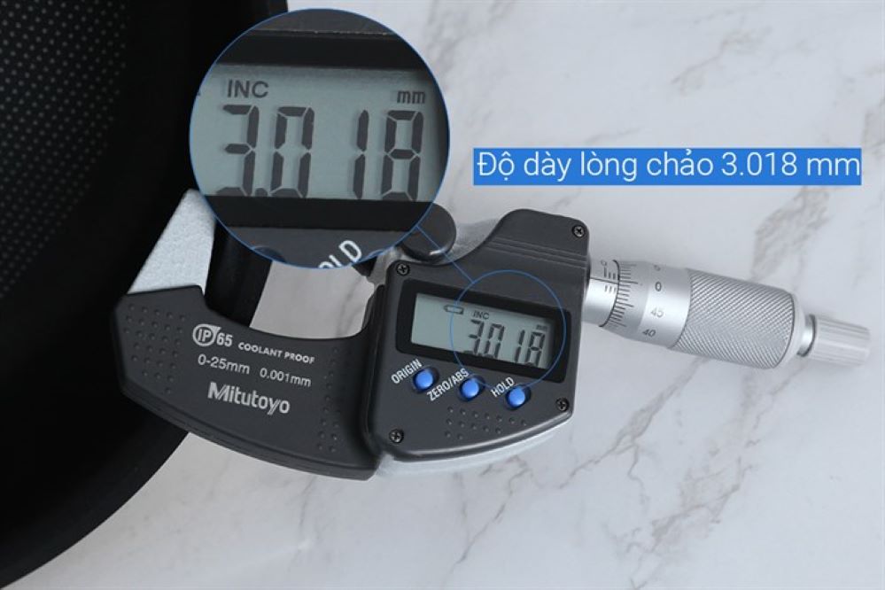 Chảo nhôm chống dính đáy từ Tefal So Chef G1350695 28cm 2 Hợp kim nhôm dày 3.018 mm, bền bỉ
